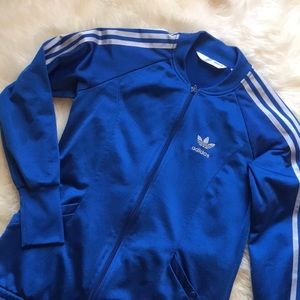 ✨Adidas Vintage Silver Trim Track Jacket✨